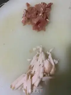 Make Four season bean noodles step 1