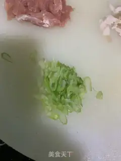 Make Four season bean noodles step 2