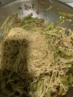 Make Four season bean noodles step 10