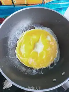Make Autumn fried eggs step 4