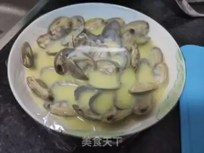 Make Cracking eggs step 6
