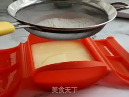 Make American sausage steamed eggs step 2