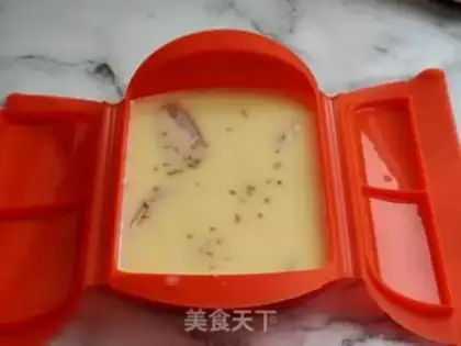 Make American sausage steamed eggs step 3