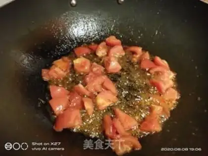Make Bring fish to cook noodles step 3