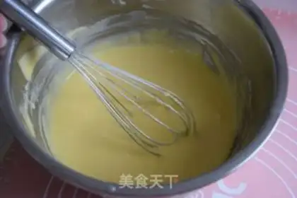 Make Tasty old-fashioned cake step 2