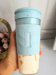 Make Mango milkshake step 3