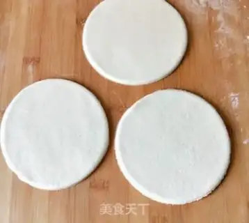 Make Fancy buns step 3