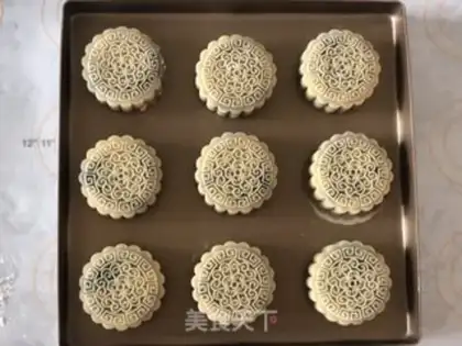 Make A wide moon cake step 12
