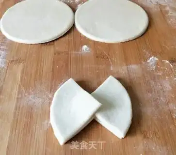 Make Fancy buns step 5