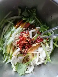 Make White mushrooms and cucumbers step 3