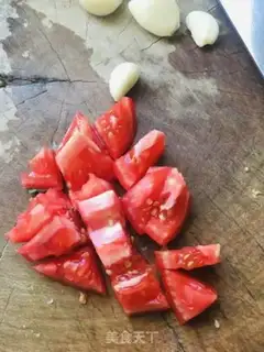 Make A cucumber with tomatoes step 2