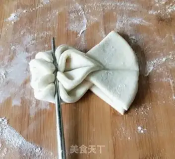 Make Fancy buns step 7