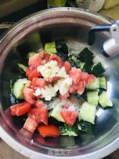 Make A cucumber with tomatoes step 6