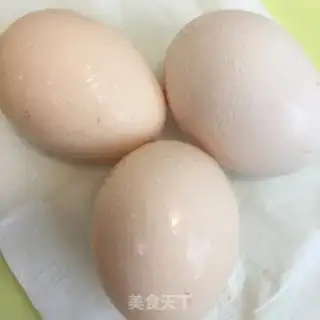 Make Onion ham steaming eggs step 1