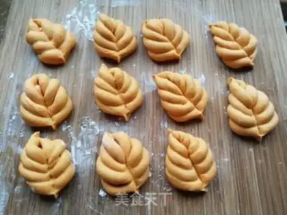 Make Gold leaves step 7