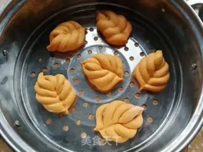 Make Gold leaves step 8