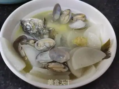 Make Roach clams and fish soup step 11