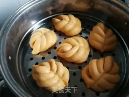 Make Gold leaves step 9