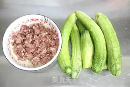 Make Pork cucumber dumpling step 1