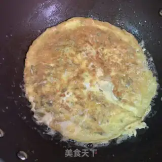 Make Squeeze the eggs step 4