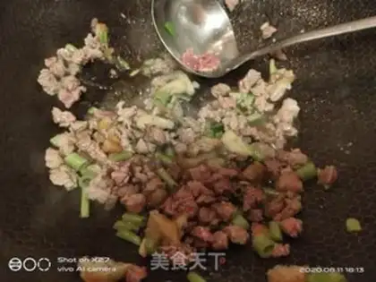 Make Beef gravy step 1