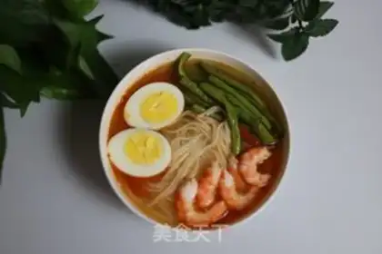 Make Bean-fruit egg noodles step 0