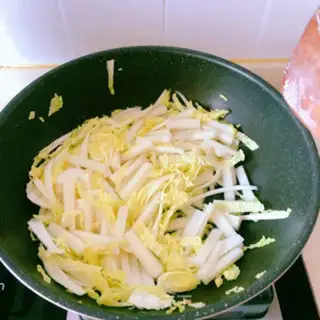 Make Curry crab fried cake step 1