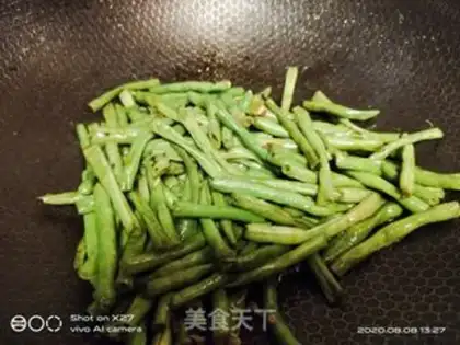 Make Bean-fruit egg noodles step 6