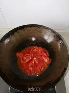 Make Tomato fried eggs step 4