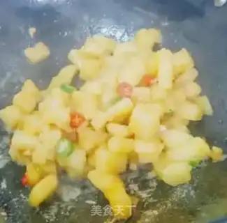 Make Fried potatoes step 4