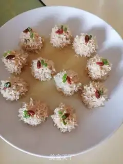 Make The rice crystalballs step 5