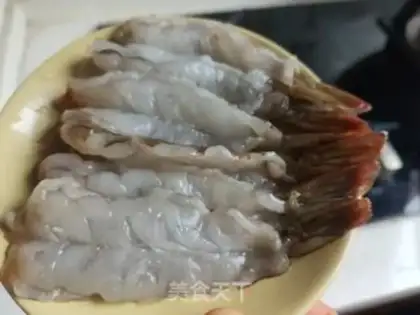 Make Potato shrimp balls step 1