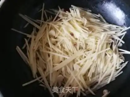 Make Spicy potatoes step 4
