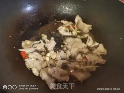 Make Five flowers for the fruit step 3