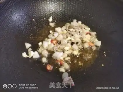 Make Five flowers and a grub step 3