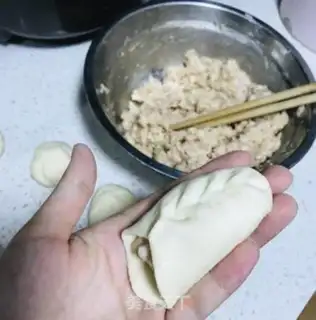 Make lilies step 12