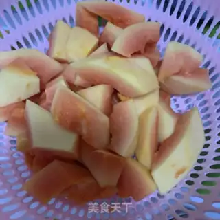 Make Bones and papaya fans step 1