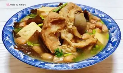 Make The peanut sea belt tofu pig bone soup step 10