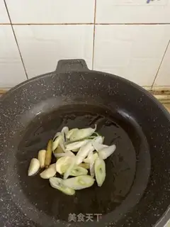 Make cucumber fried ridge step 3