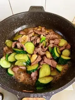Make cucumber fried ridge step 5