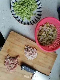 Make Squeeze the beans step 0