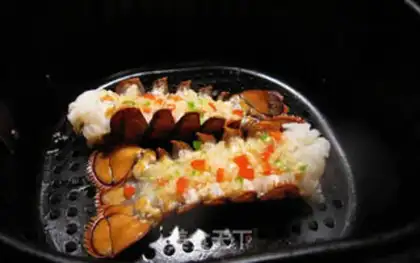 Make Garlic lobster tail step 5