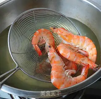 Make Chicken leg of shrimp step 2