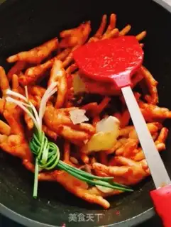 Make Spicy beer and claws step 4
