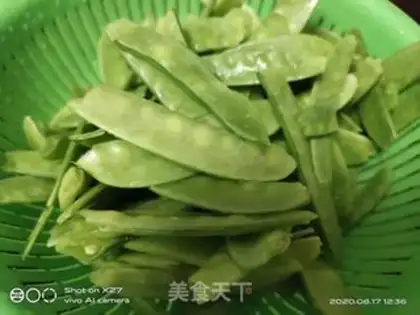 Make Five bouquets of Dutch beans step 2