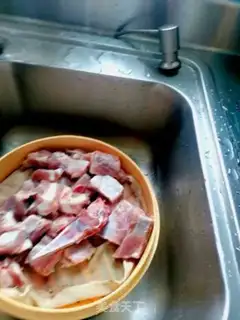Make Bean evaporated ribs step 0