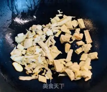 Make Pyramids burn yellow fish step 5