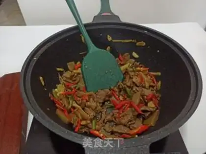 Make Pyramid potato beef step 7