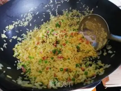 Make Gold egg fried rice step 9