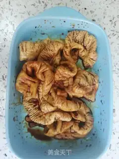 Make Spicy pig intestines step 2